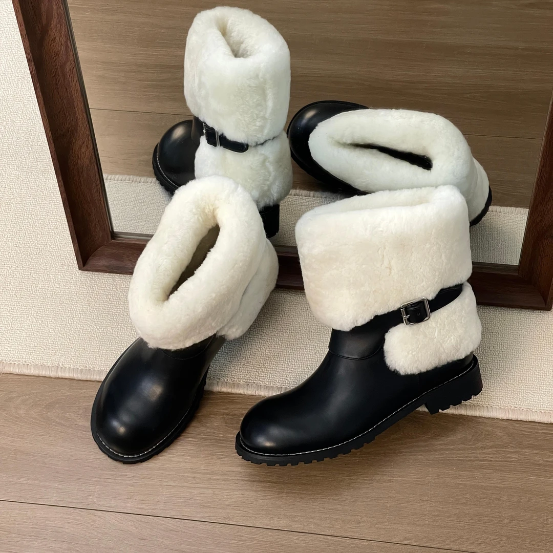 HUSSLOVE 牛皮+羊羔毛·跟高3CM·时尚博主款个性小众保暖毛毛靴