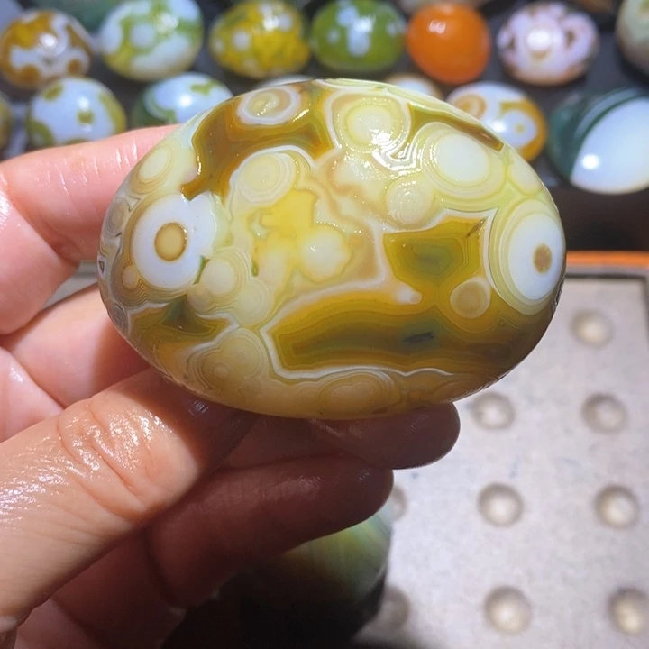 未镶嵌玛瑙/玉髓珠宝半成品136