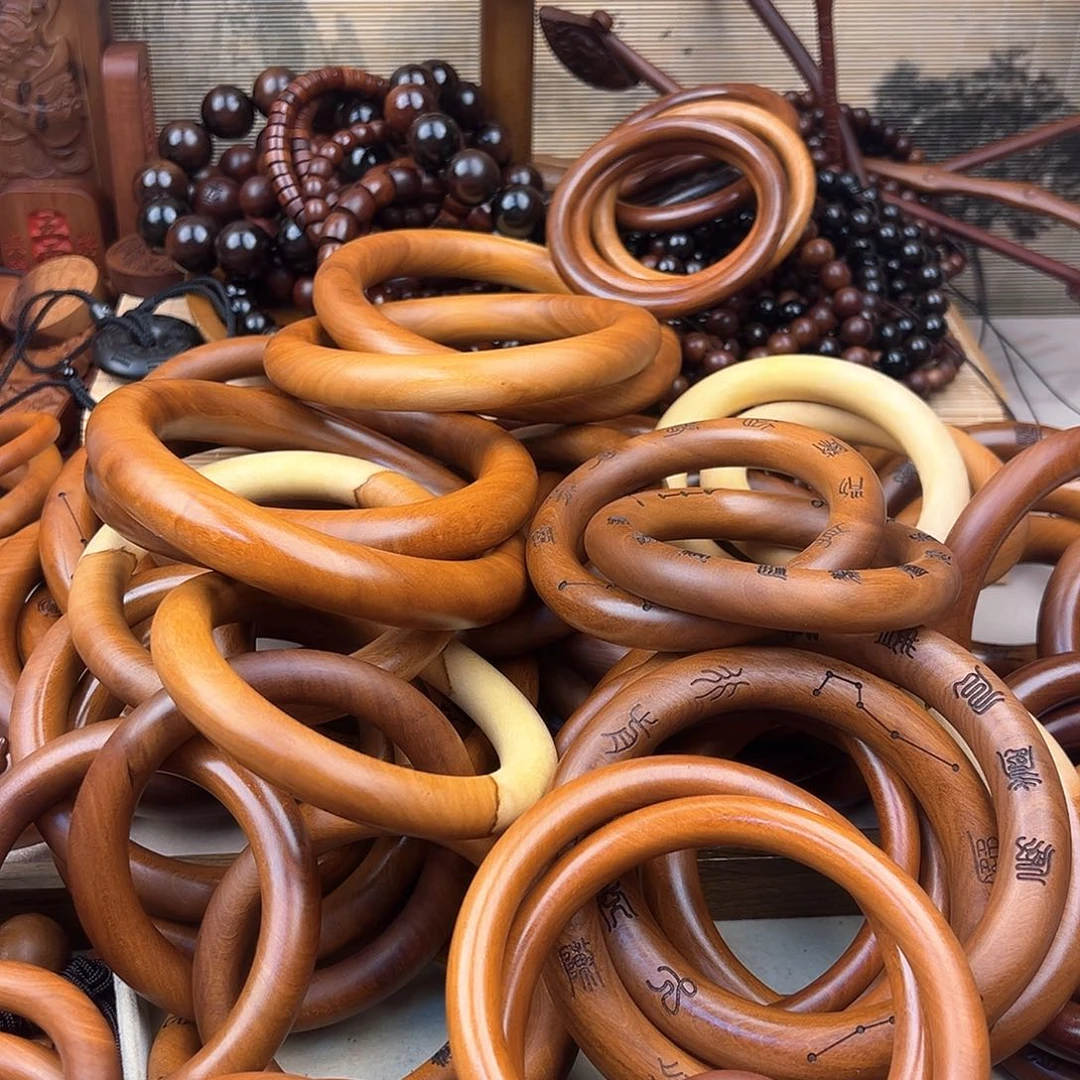 云***-2.5内径枣木玉化乾坤圈