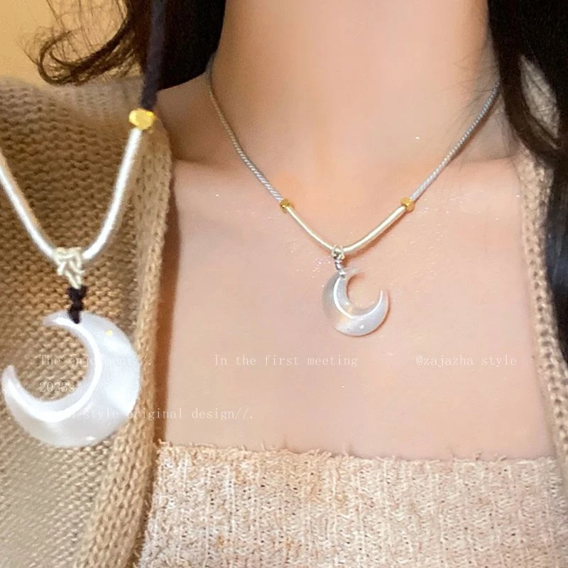 合金亚克力项链 「贩卖月光」小众仿猫眼石月牙编绳项链闺蜜吊坠