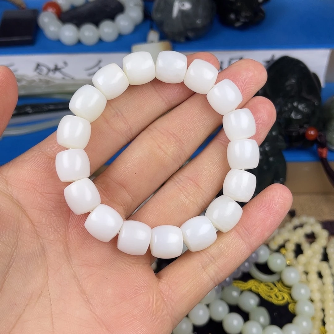 和田玉未镶嵌颈饰1.2直切新疆和田玉多样性发货发一条