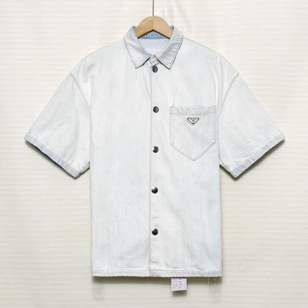 95新 Prada/普拉达 口袋 钢标 短袖/L码/XG-Y26088
