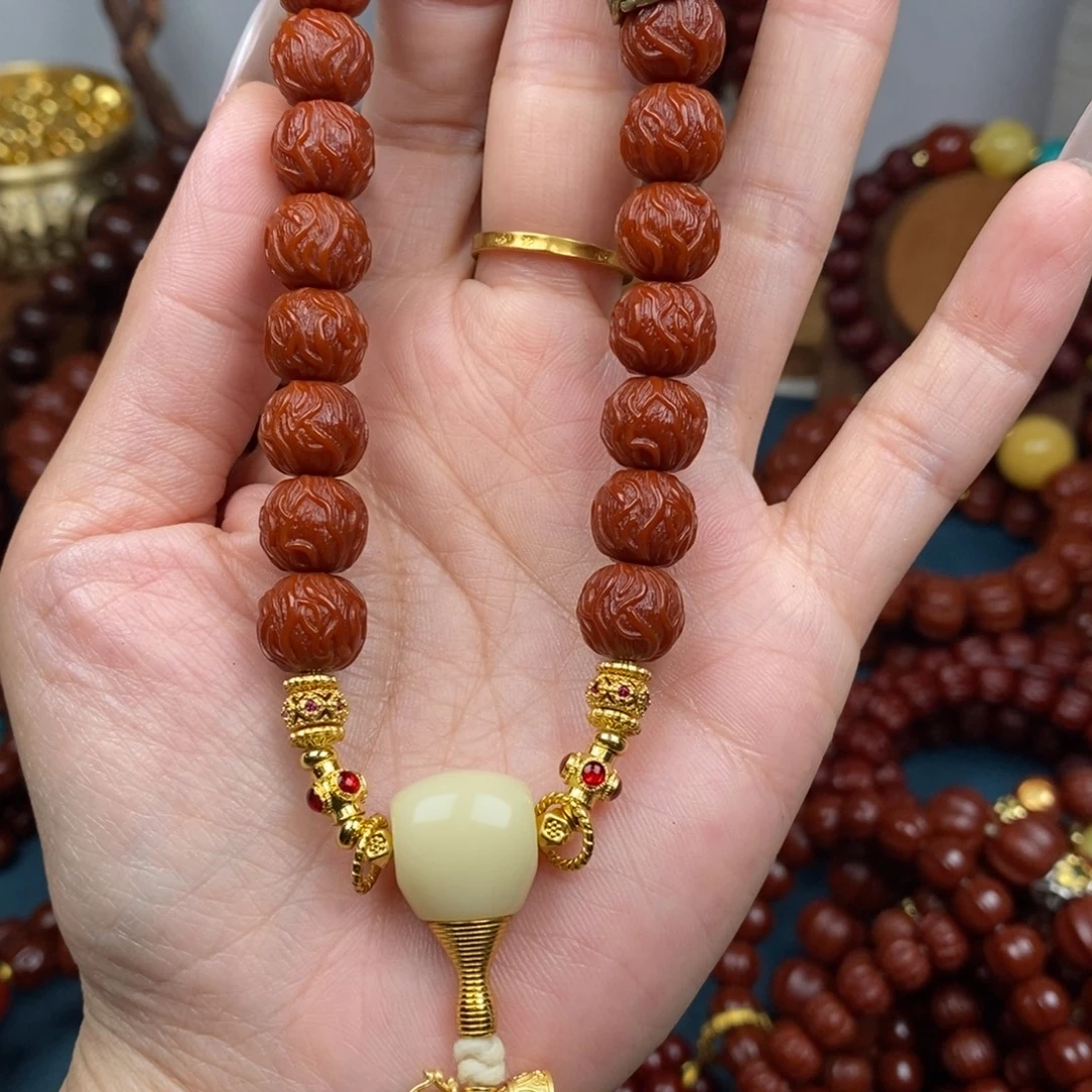 吊坠猴头核桃毒液手持➕配饰