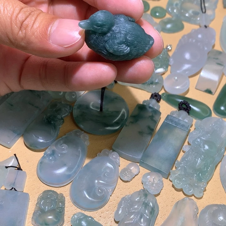 定制翡翠未镶嵌李*龙