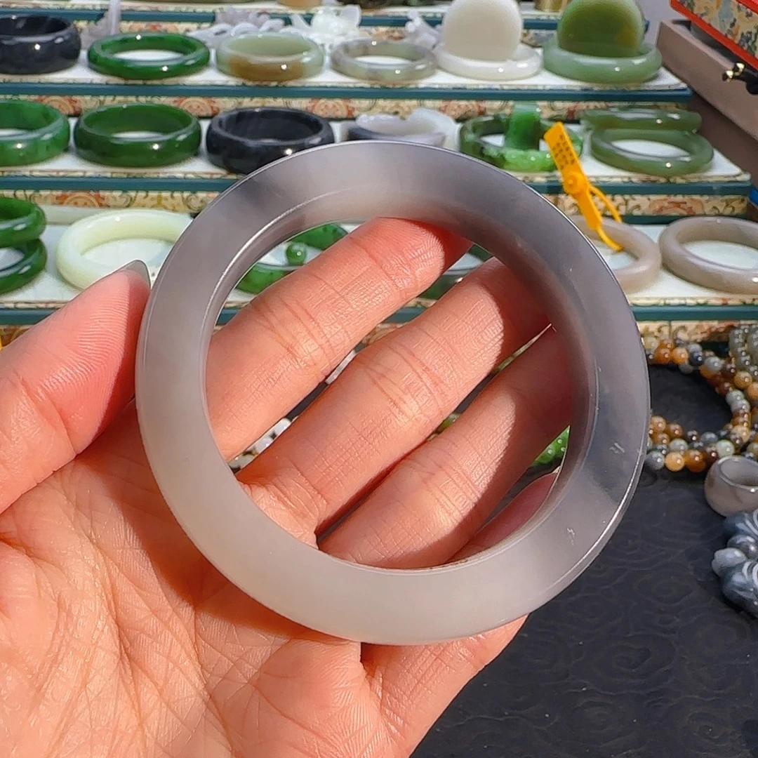 未镶嵌手镯和田玉渐变紫