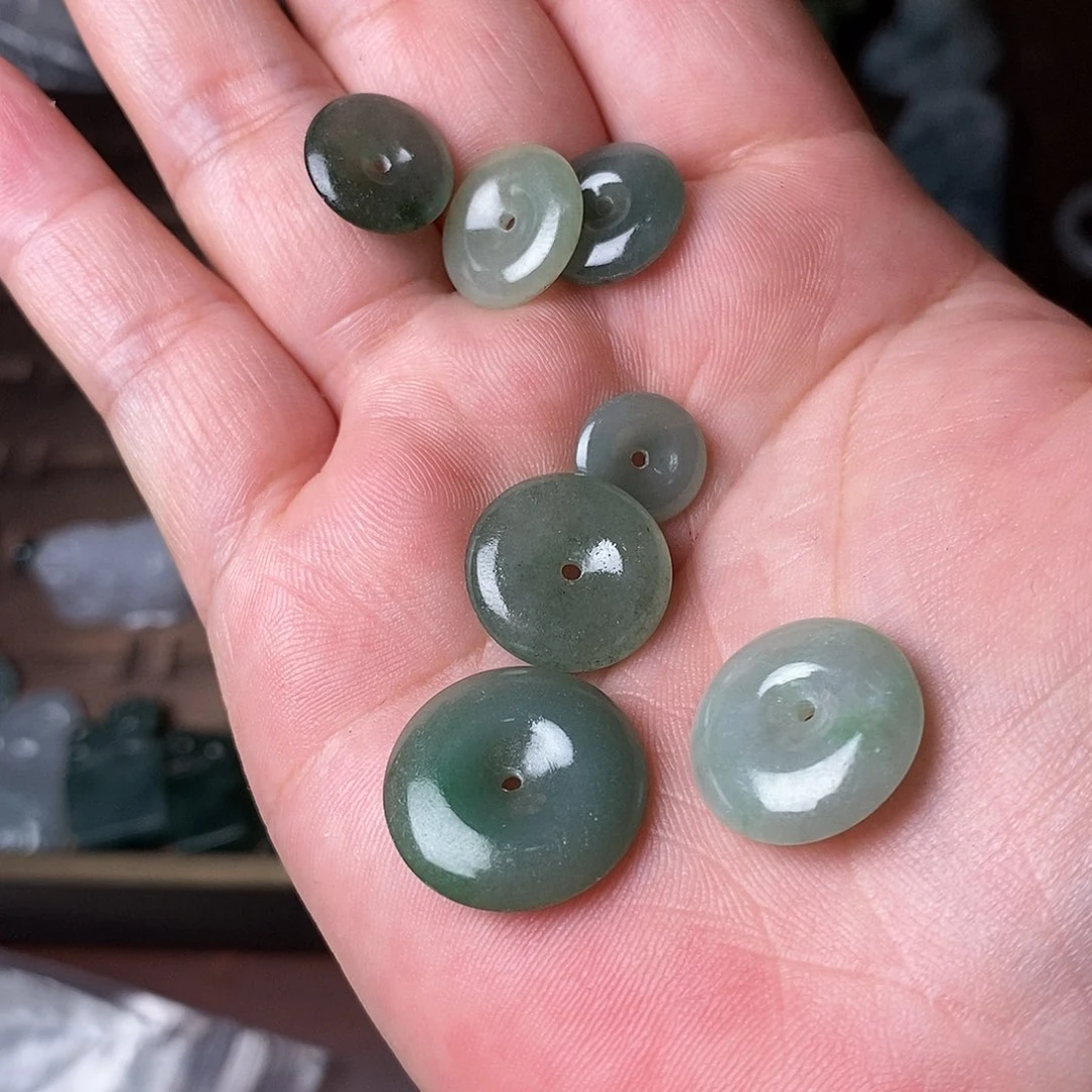 未镶嵌定制翡翠翡翠