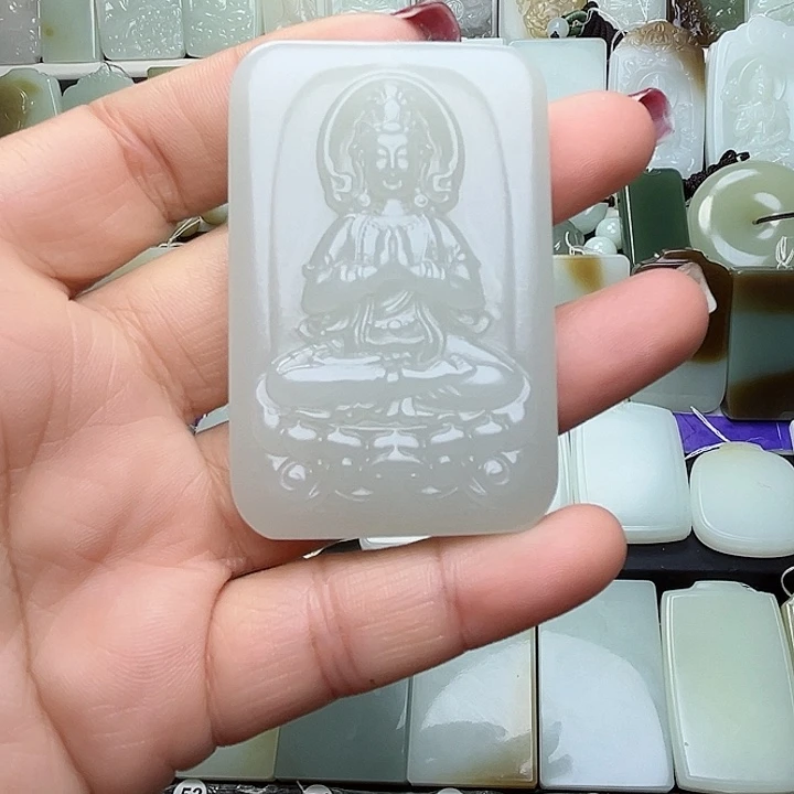 颈饰未镶嵌和田玉