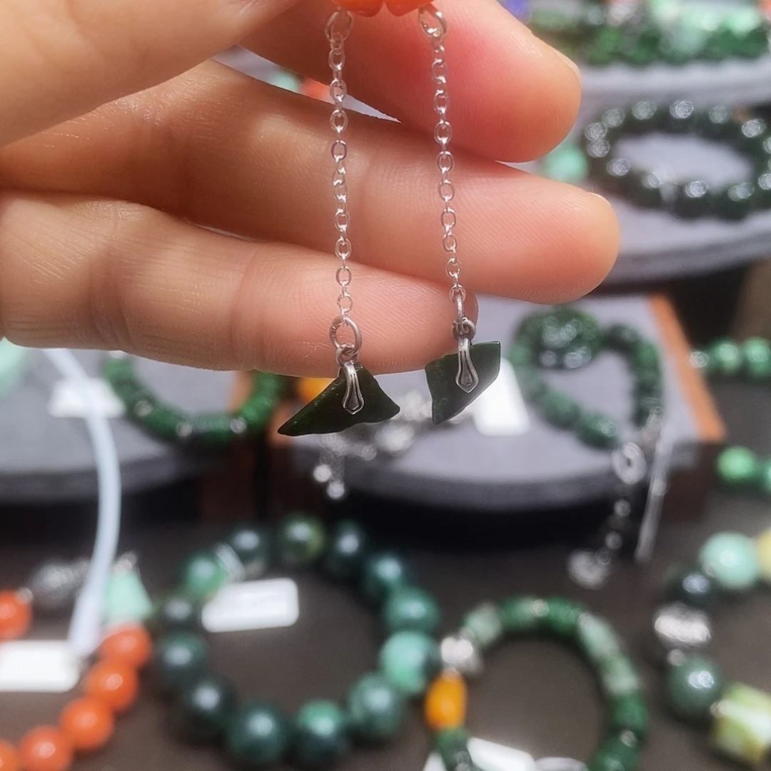 银S925镶嵌翡翠耳饰漂亮美眉