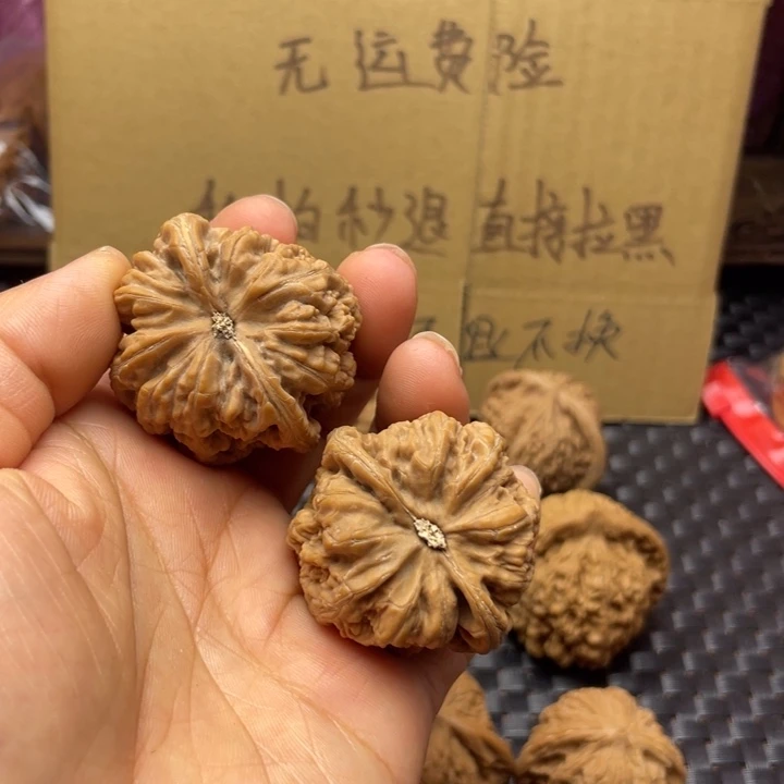 幸***我吊坠文玩核桃粗筋