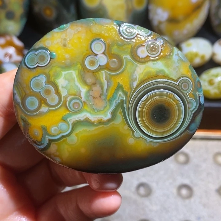 未镶嵌玛瑙/玉髓珠宝半成品1
