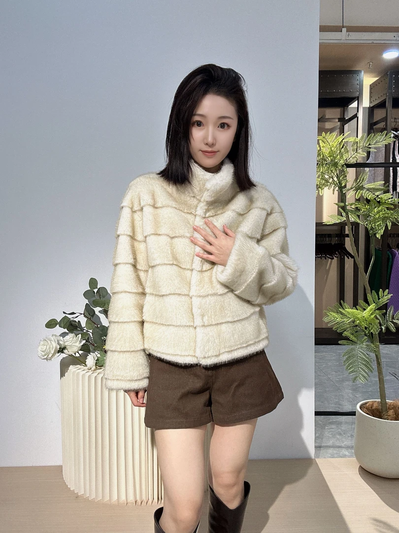 AM-2026冬季潮流时尚设计网红款女士休闲短款立领气质外套8809-2