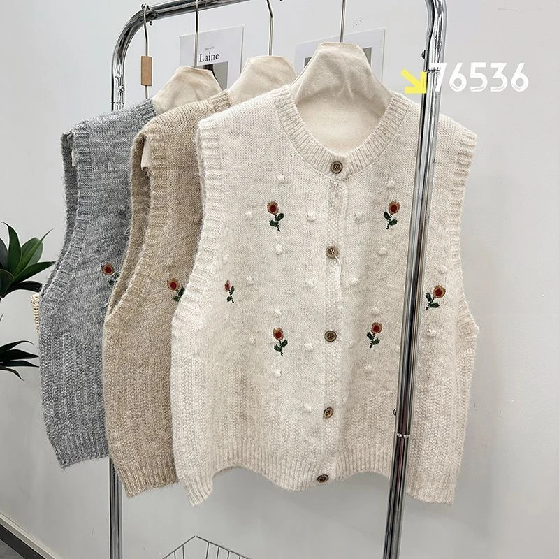 学生少女韩版温柔风花朵设计针织开衫马甲背心秋季叠穿衬衫两件套