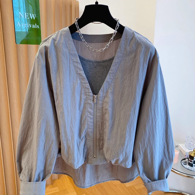 春秋季新品设计感小众假两件拉链V领衬衫女宽松短款开衫外套上衣