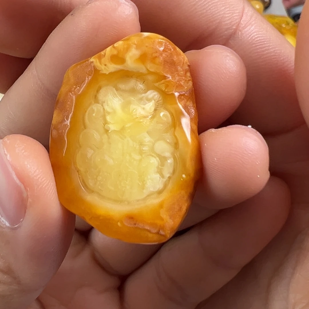 蜜蜡未镶嵌裸石蜜蜡