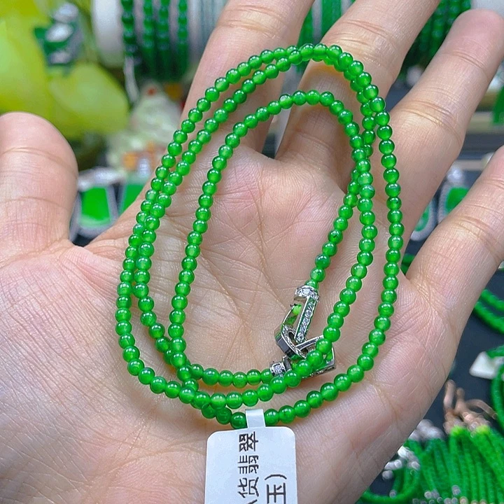 翡翠颈饰未镶嵌正阳绿项链