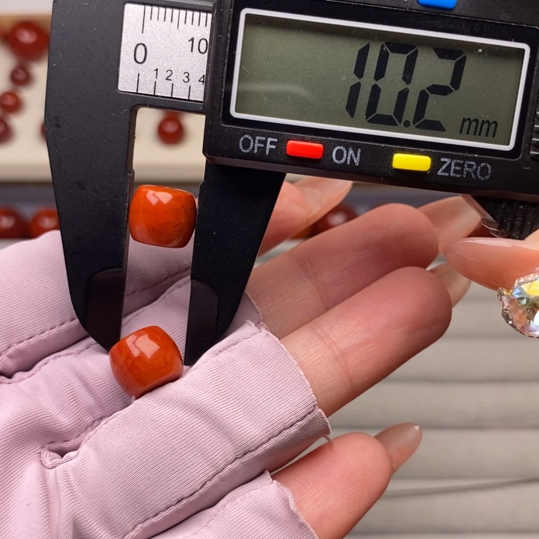 德***南红玛瑙未镶嵌配饰瑕疵