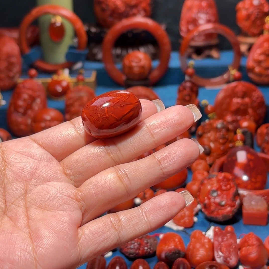 未镶嵌雕刻南红玛瑙C*