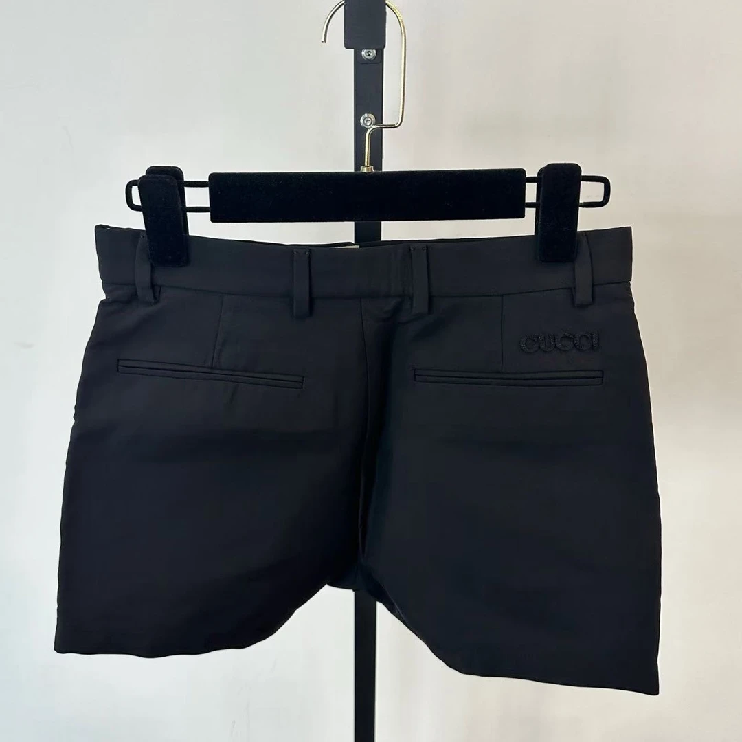 99新 GUCCI/古驰 Gucci 古驰黑色西装料短裤 36码