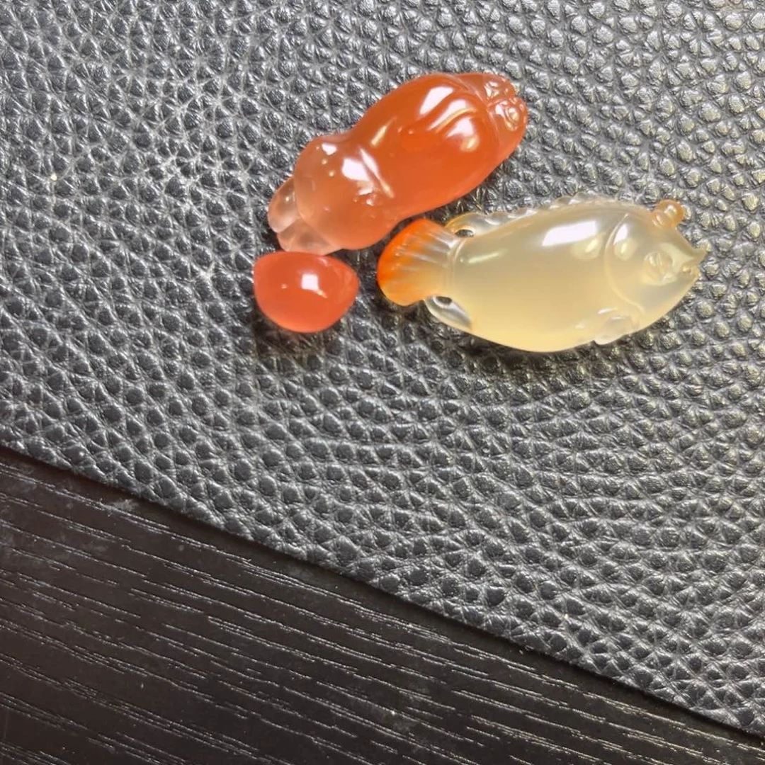 南红玛瑙未镶嵌颈饰
