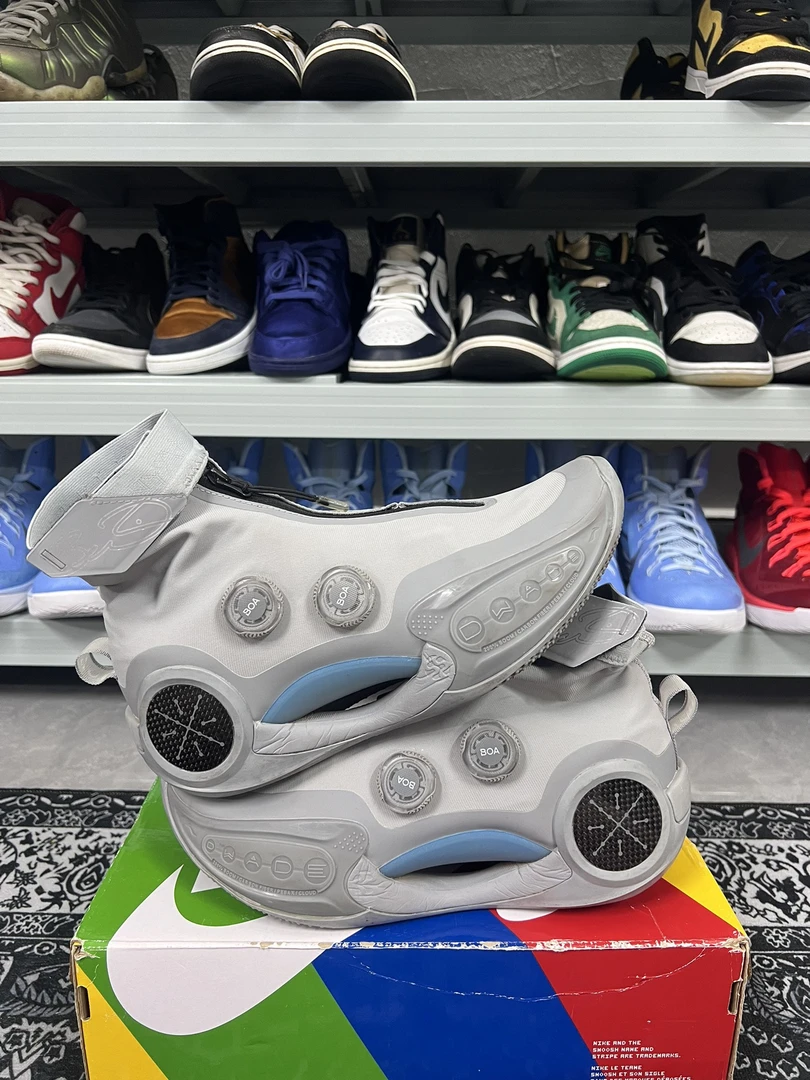 95新 maje 42码/韦德9灰孩子篮球鞋/二手正品