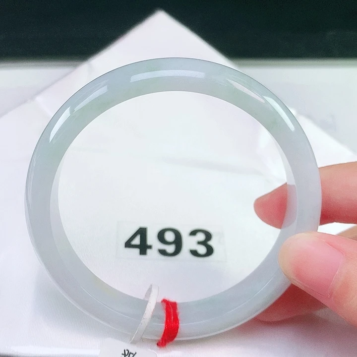 翡翠未镶嵌手镯（圆镯）61.6