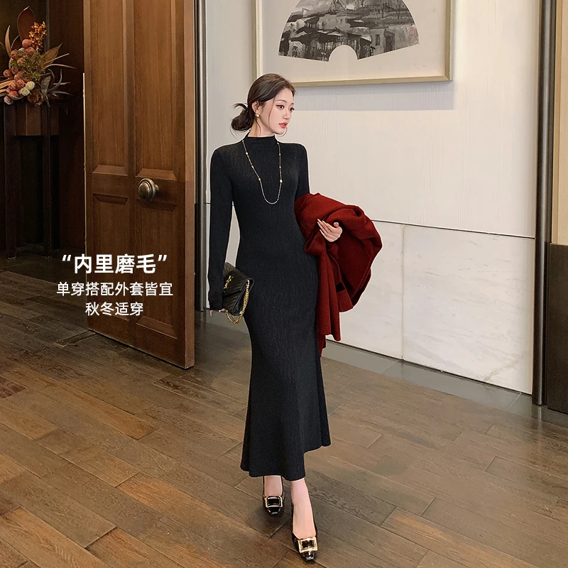 林关关【夜耀柔裾】高级感经典修身半高领女秋冬亮钻包臀鱼尾连衣裙