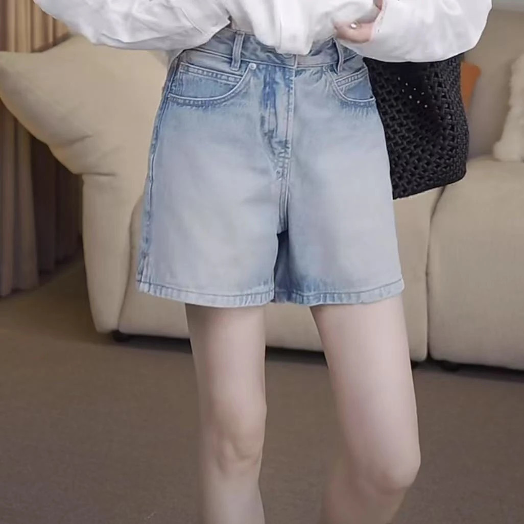 JW/静稳2025新品时尚休闲女士款显瘦减龄牛仔短裤5550207
