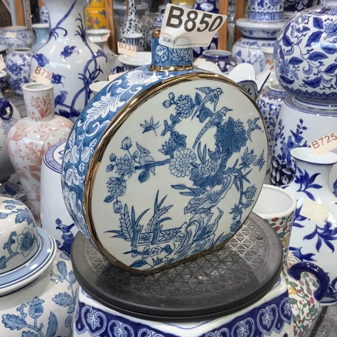 摆件花瓶手绘釉下彩