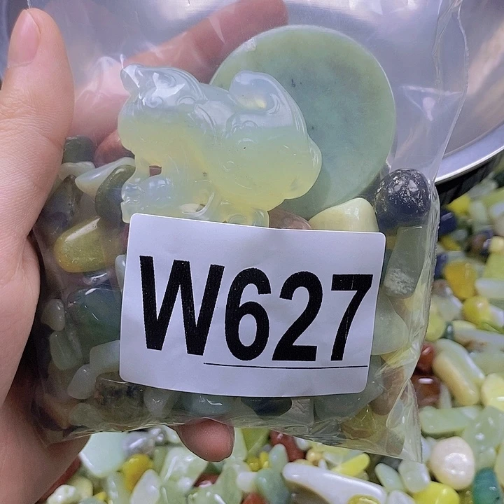 未镶嵌蛇纹石玉鱼缸石