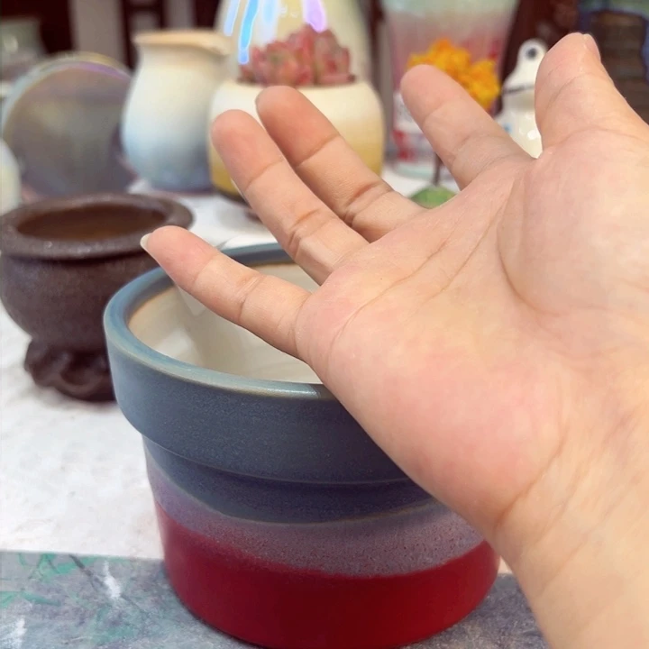 景德镇陶瓷研究所莉*