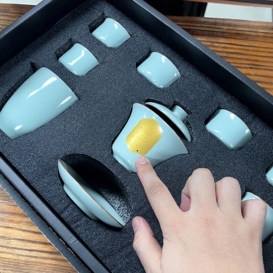 孤品茶具套装等。