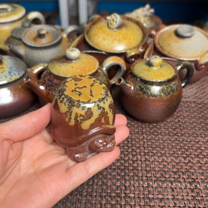 茶杯紫砂金龟盖只