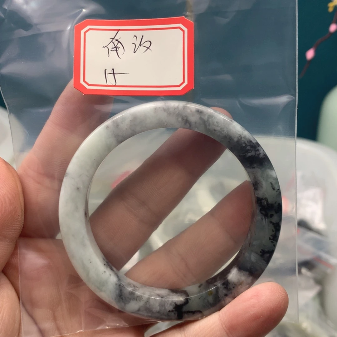蛇纹石玉手镯未镶嵌南*