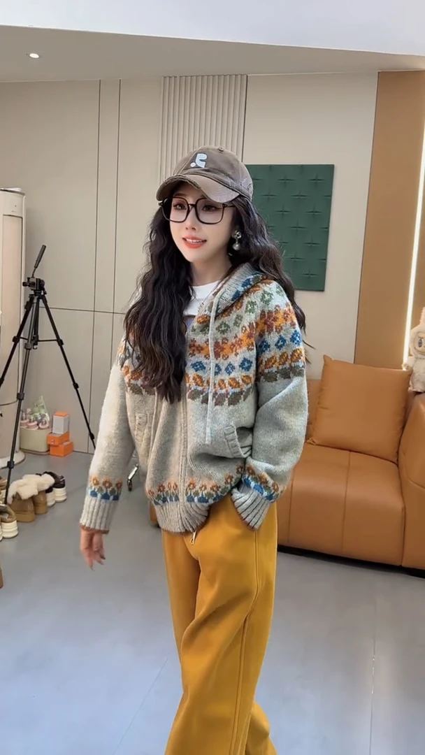 慵懒复古提花连帽费尔岛毛衣外套女宽松秋冬加厚拉链针织开衫外穿