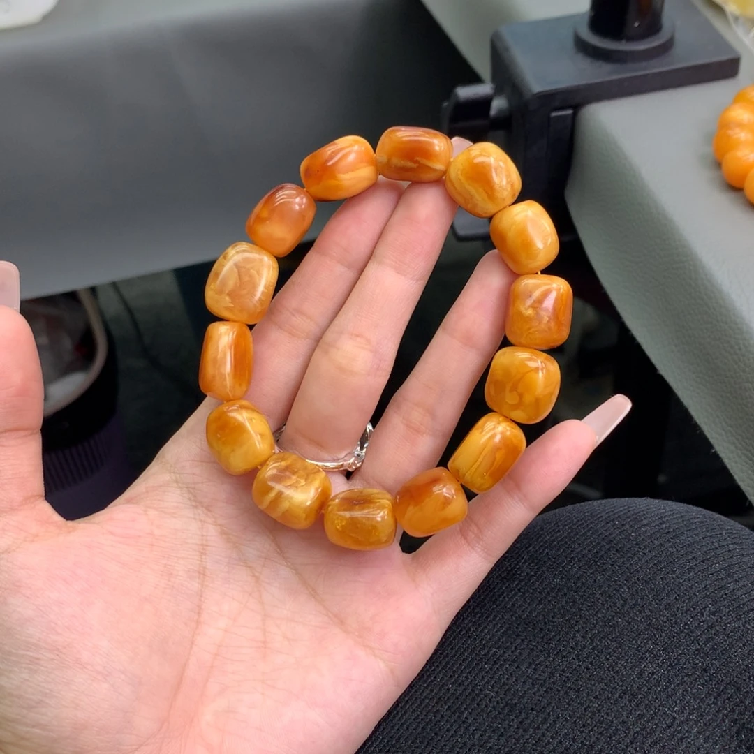 琥珀未镶嵌珠宝奇石15