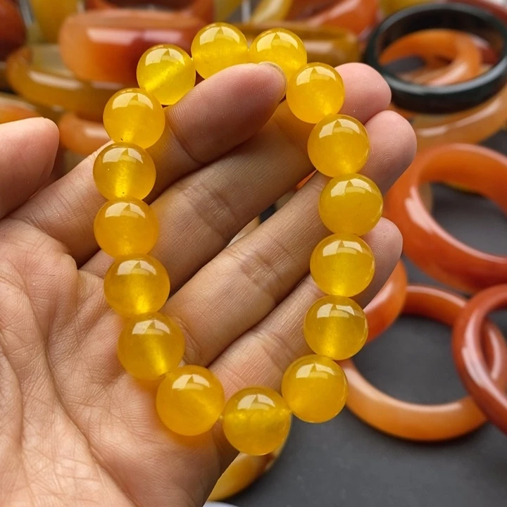 未镶嵌手镯石英质玉