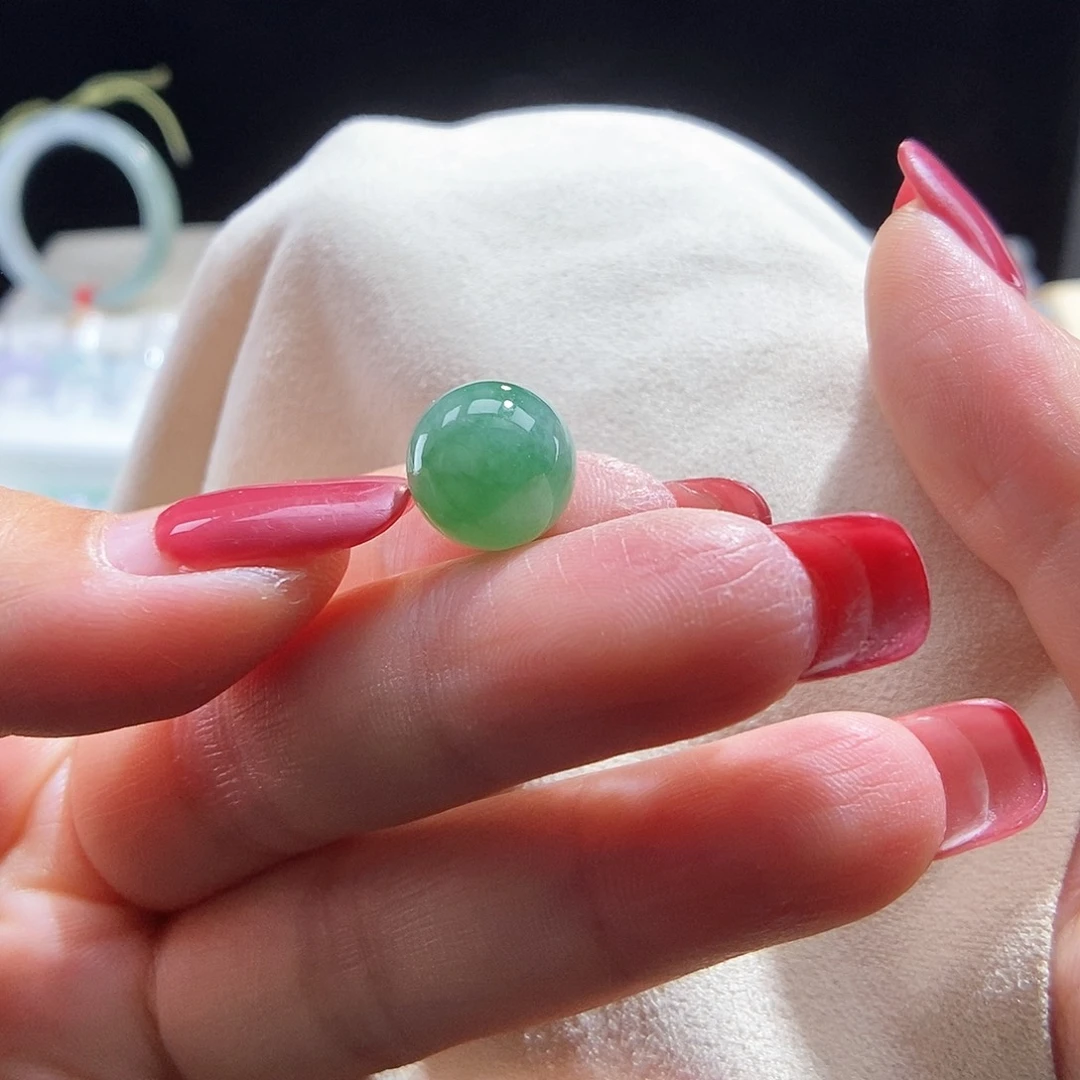 翡翠未镶嵌颈饰圆珠11