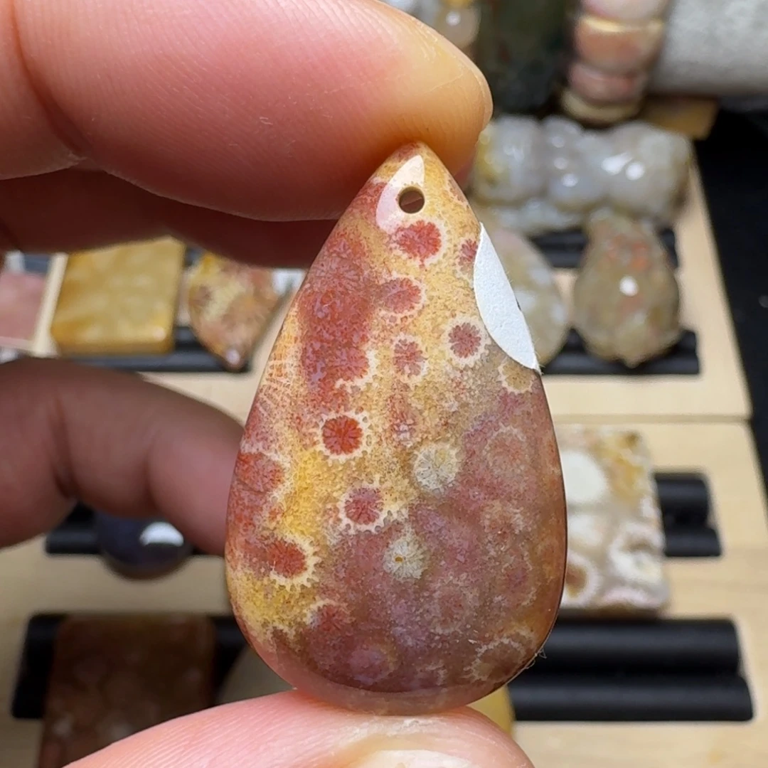 硅化玉未镶嵌纯天然色有机玉石保真色