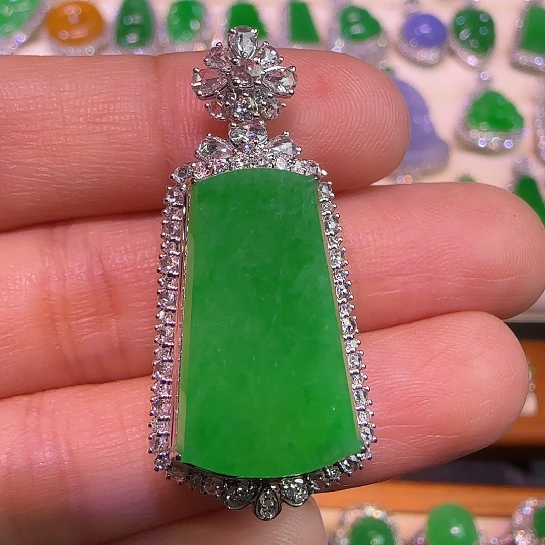 翡翠18K金镶嵌吊坠(不含链)