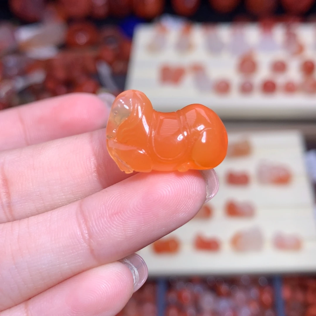 南红玛瑙未镶嵌珠宝半成品唐马