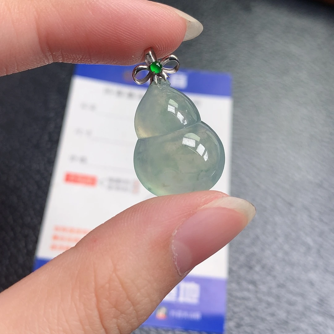 翡翠裸石18K金镶嵌缅甸天然A货翡翠冰种葫芦