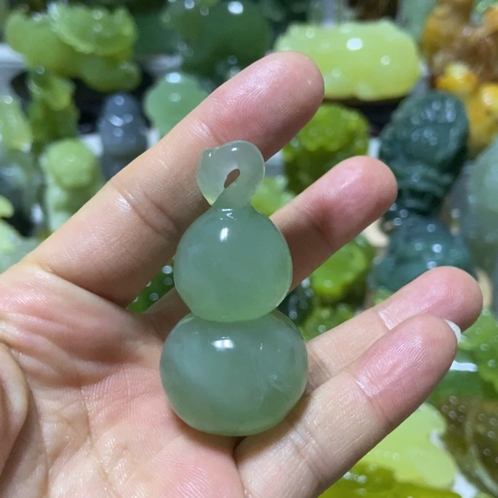 【闪购商品】未镶嵌蛇纹石玉挂件