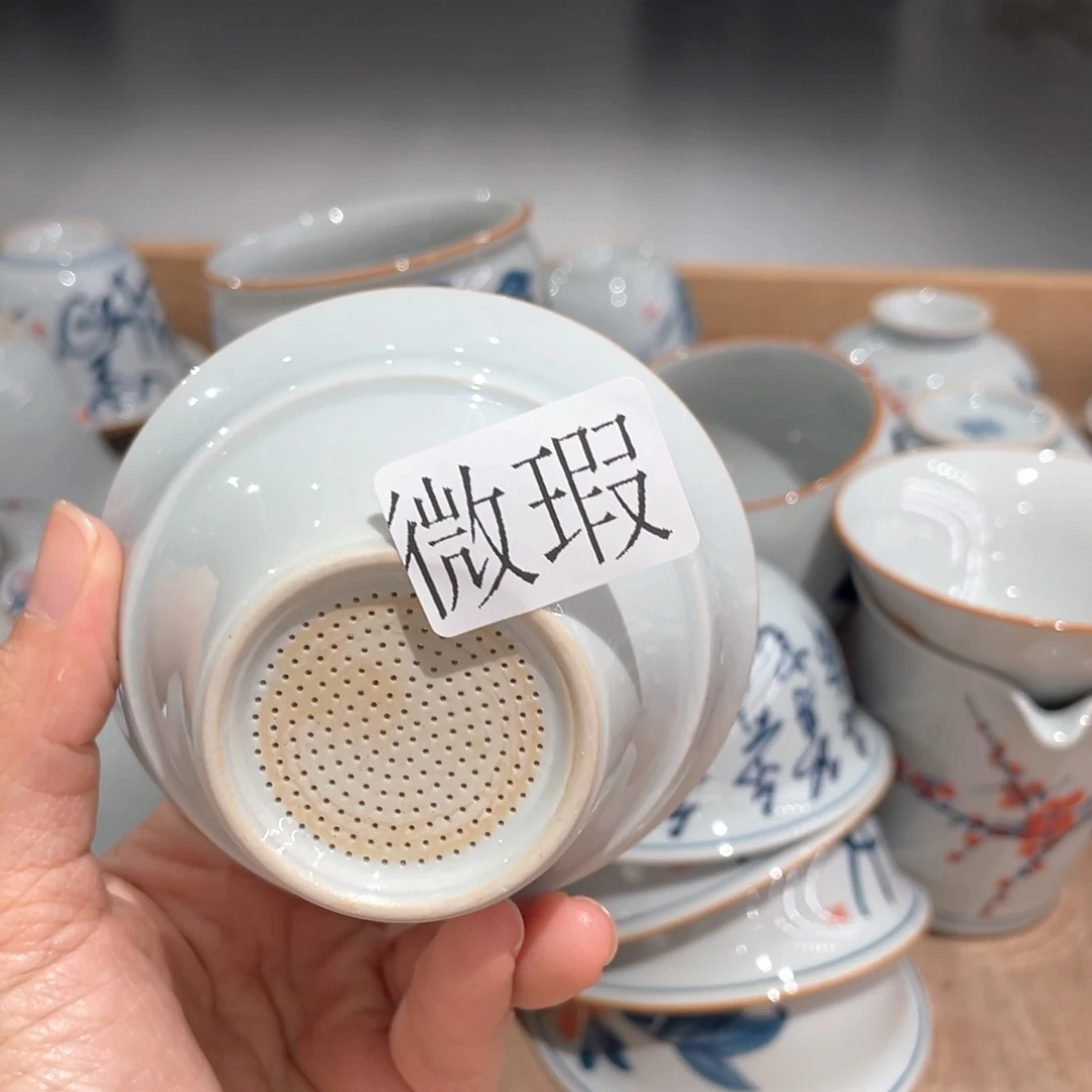 釉下手绘茶具微瑕