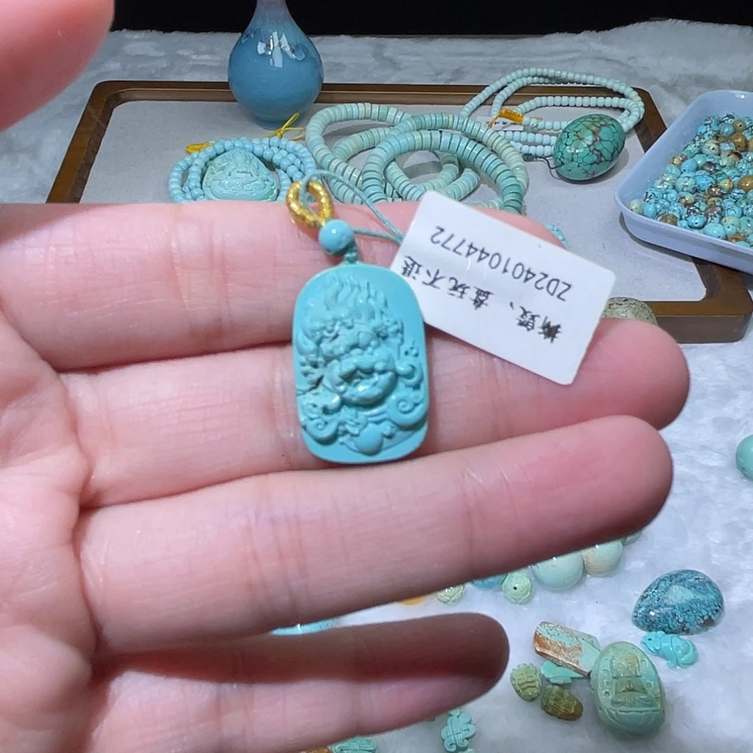 绿松石未镶嵌珠宝奇石