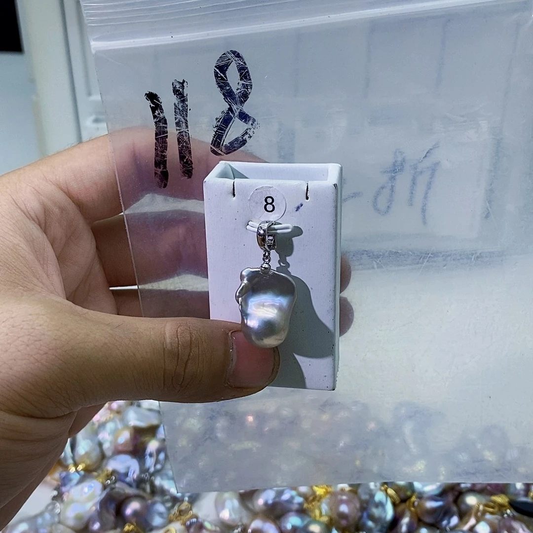 淡水珍珠合金颈饰