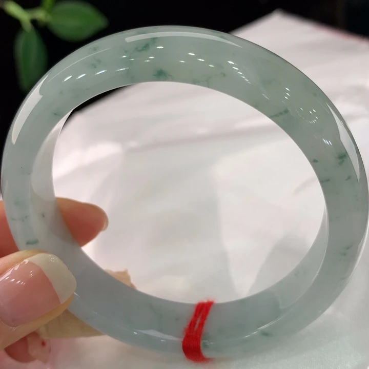 翡翠手镯未镶嵌54圈口0836