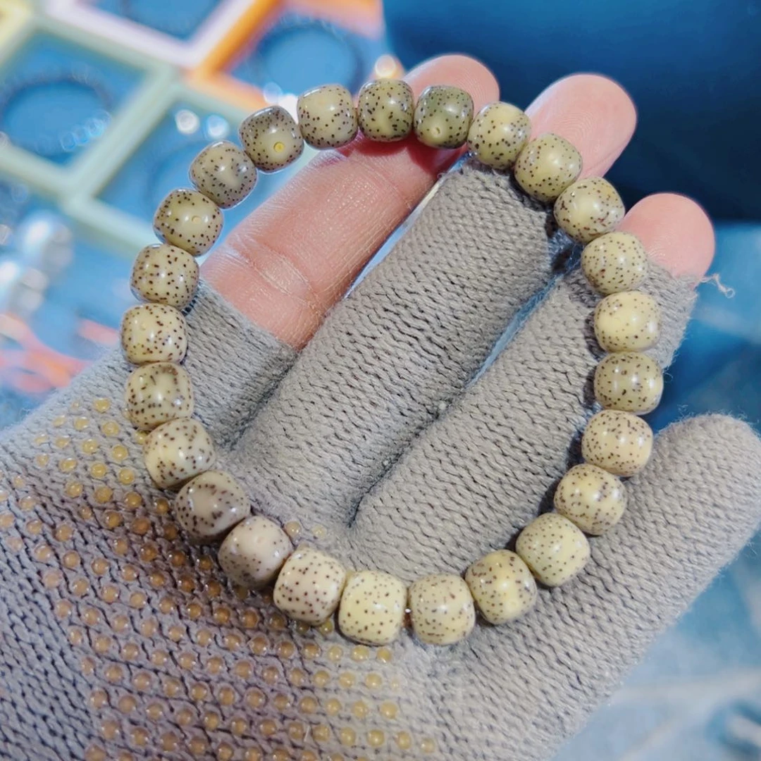 星月菩提手串星月石玉料9*8单圈手串