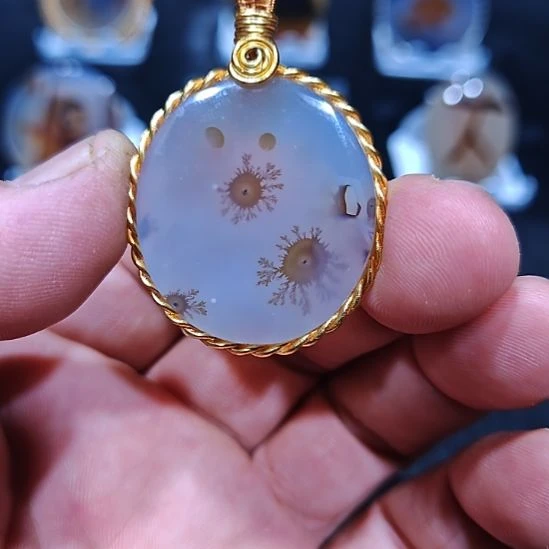玛瑙/玉髓合金颈饰