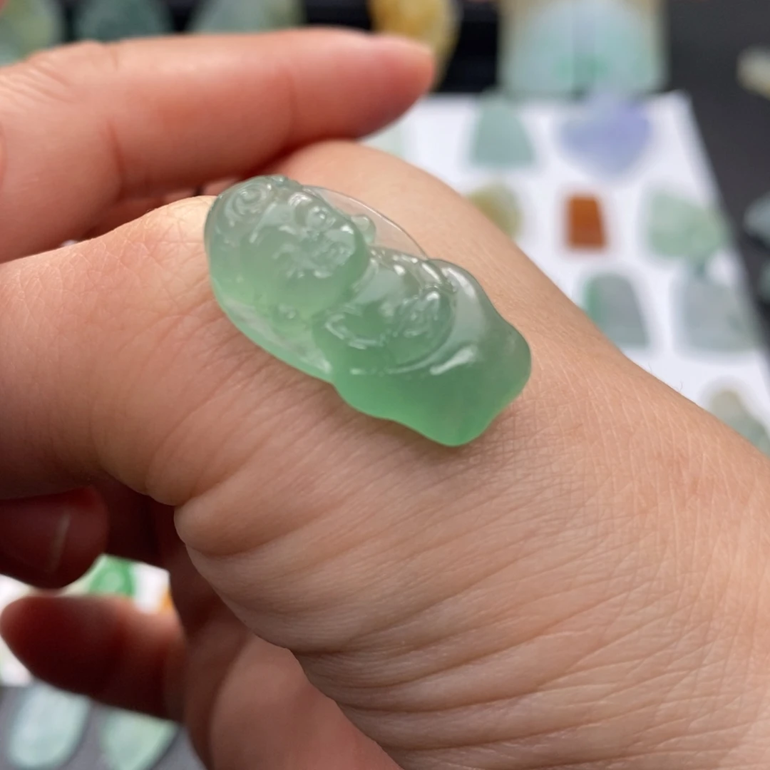 定制翡翠未镶嵌宝宝佛