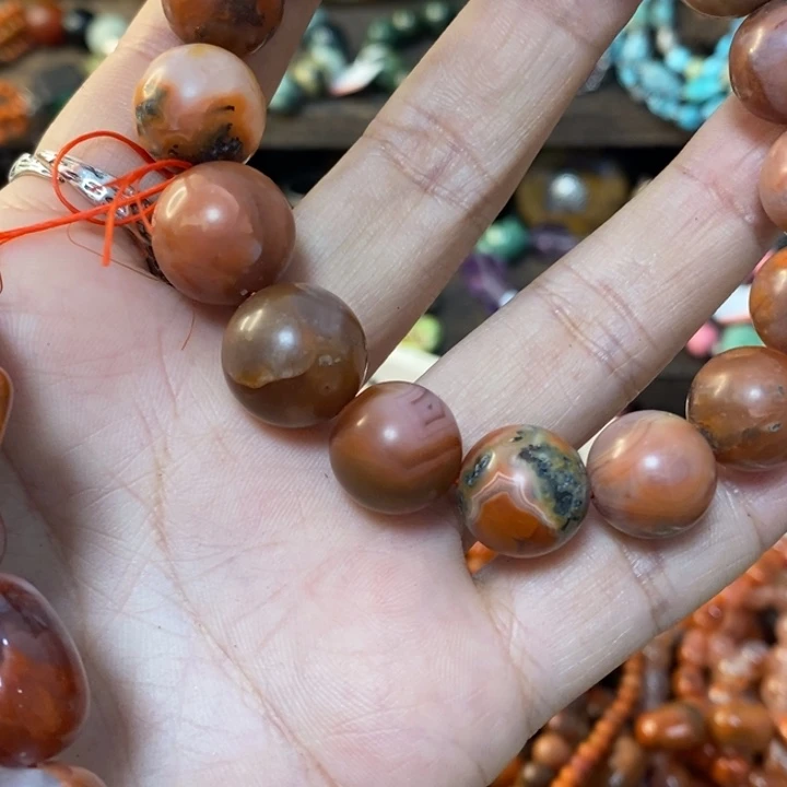 南红玛瑙手链未镶嵌易****师